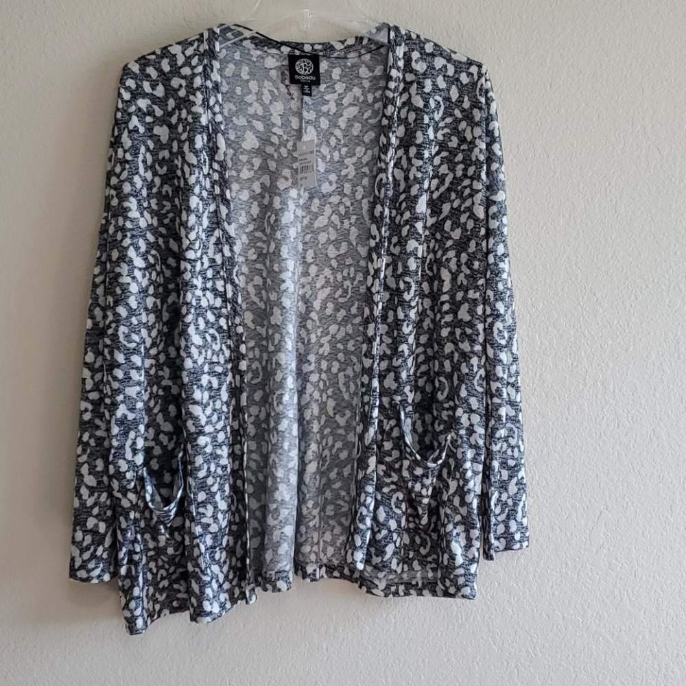 Bobeau Cheetah Black Cardigan with Pockets